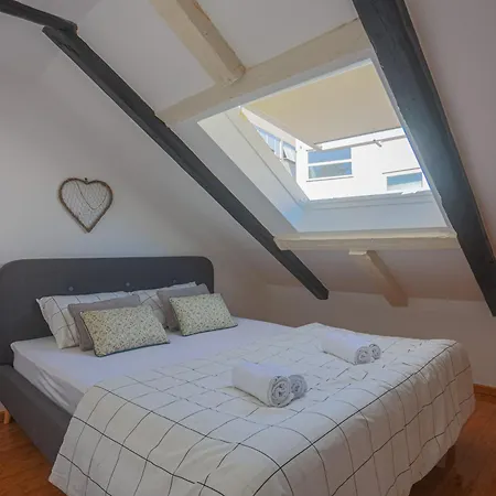 Luxattic דירה