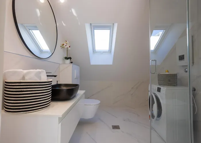 Luxattic 스플리트