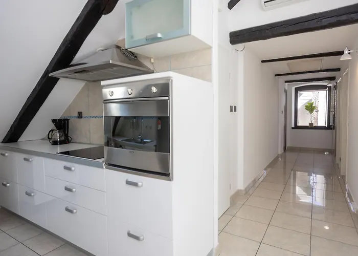 Luxattic * 스플리트