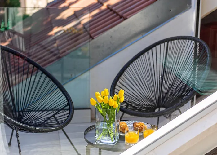 Apartment Luxattic *