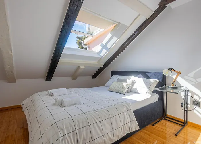 Apartment Luxattic *